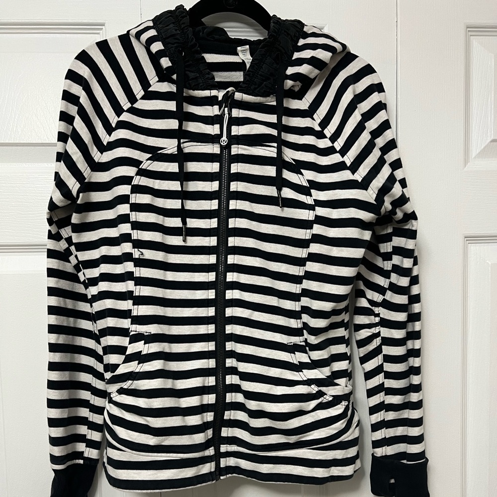 Lululemon Knit Sweatshirt Size 10